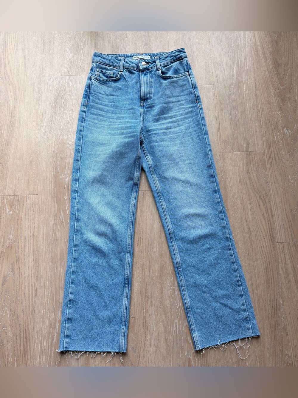 Zara medium wash straight leg ankle jeans - Picture 2 of 6